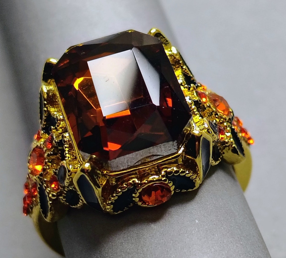 Copied - WOMEN'S GOLD TONE STATEMENT GOTHIC COPPER RING - SYNTHETIC RED ZIRCONIA